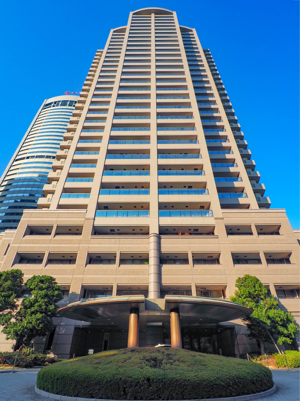 写真：マンション外観