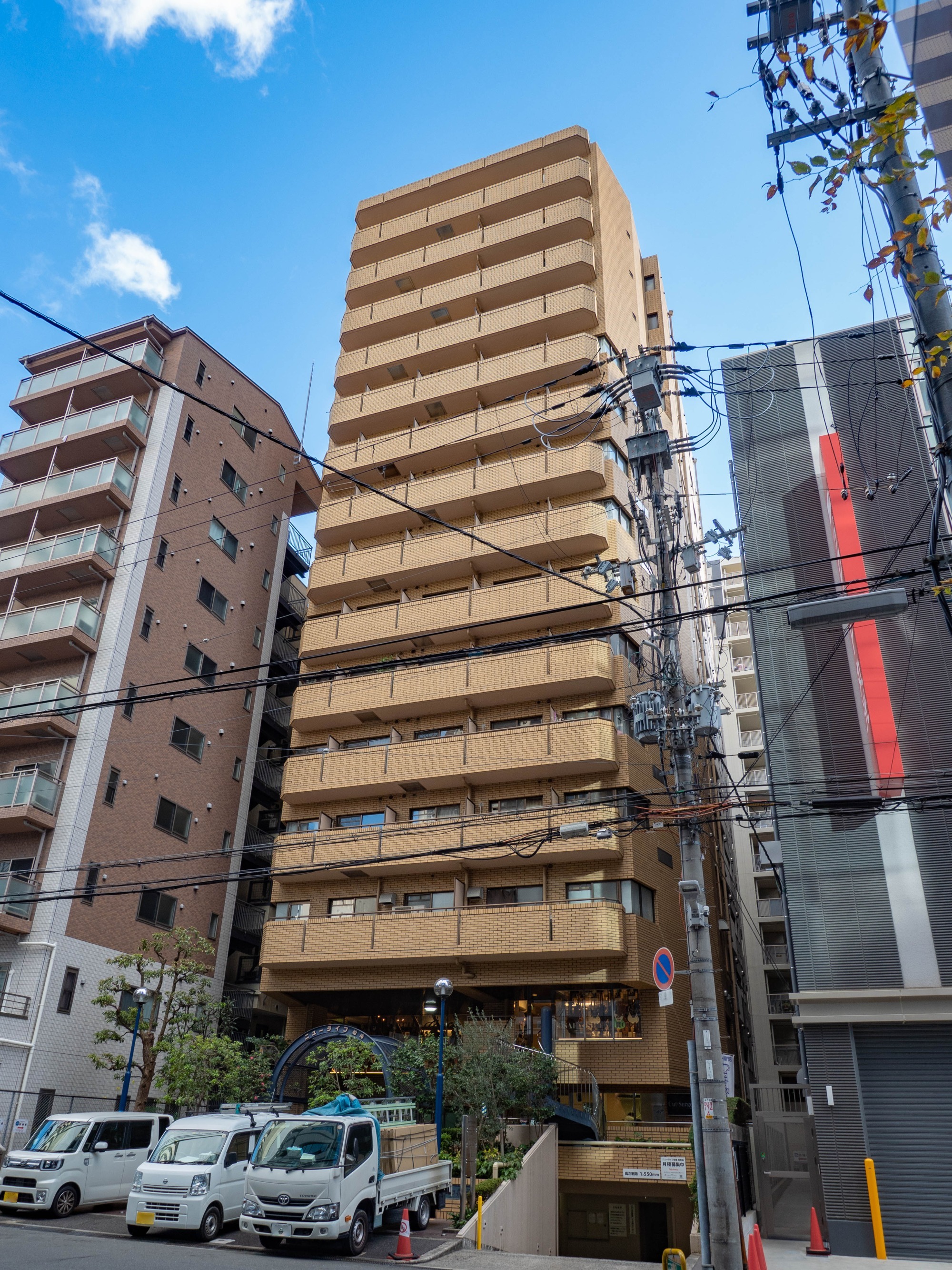 写真：マンション外観