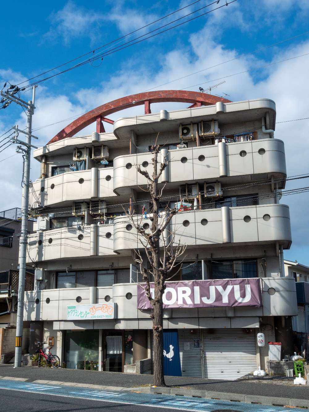 写真：マンション外観