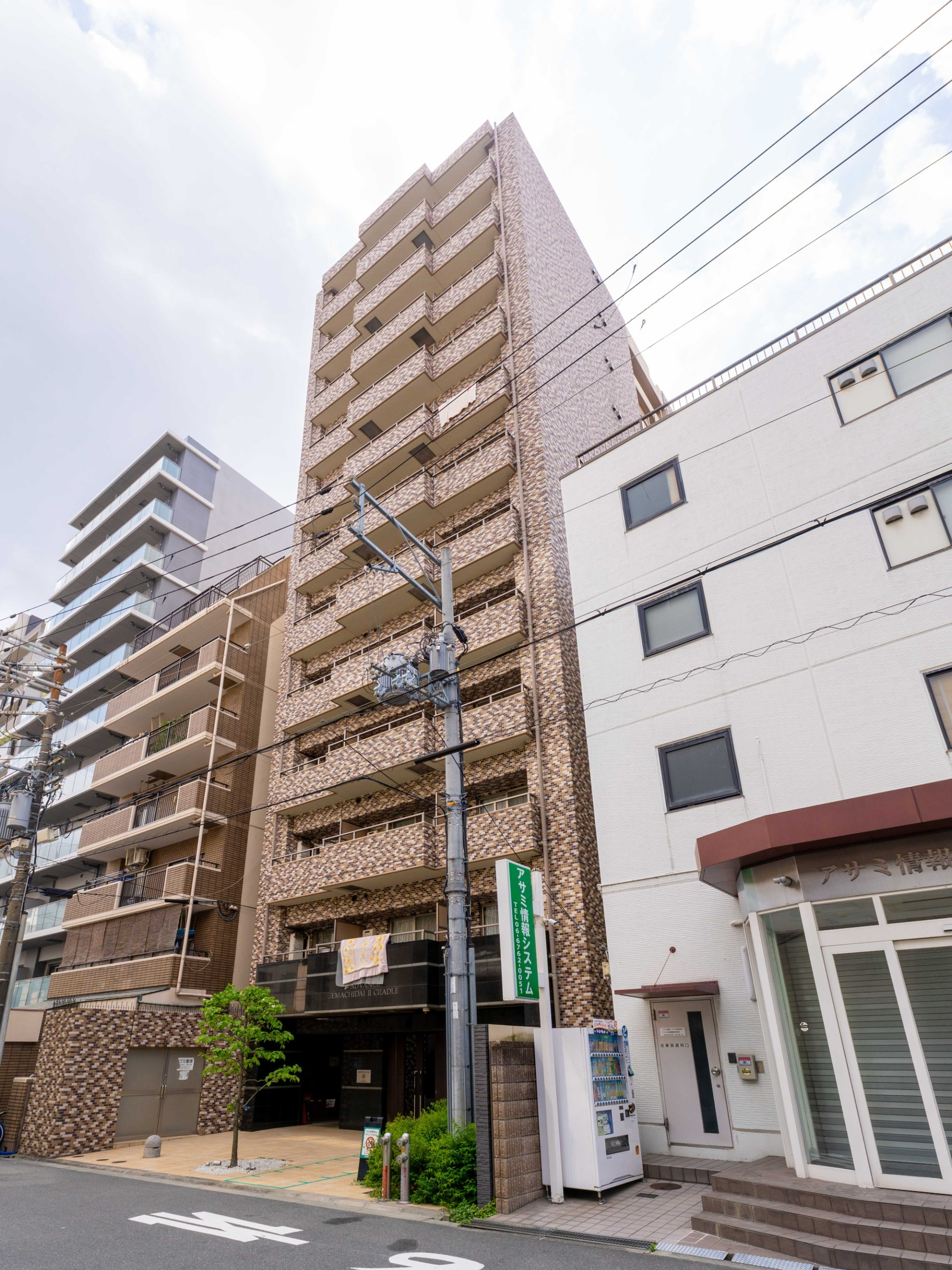 写真：マンション外観